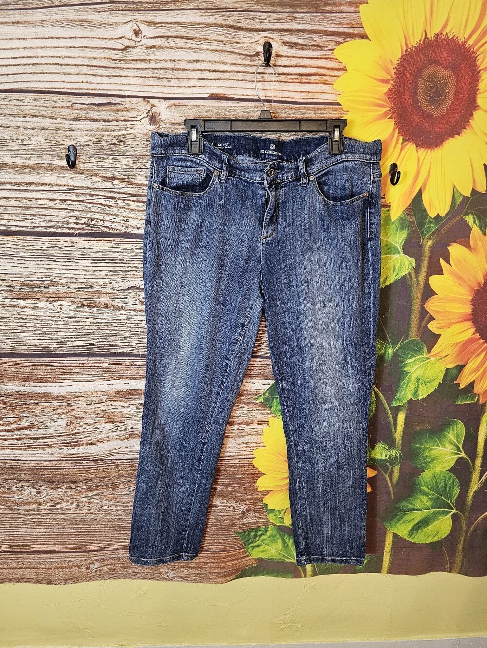 LIZ CLAIBORNE - WOMAN'S JEANS